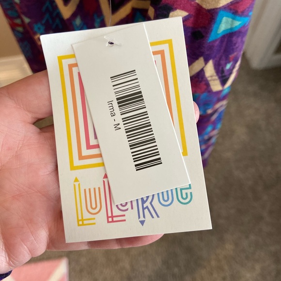 Top - Picture 2 of 4